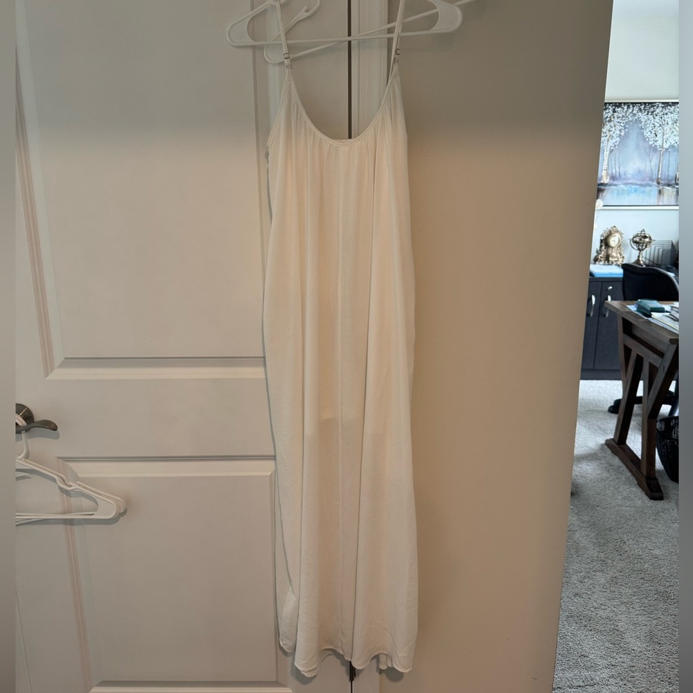 WHITE MAXI DRESS - Picture 3 of 8